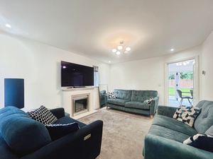 Lounge- click for photo gallery